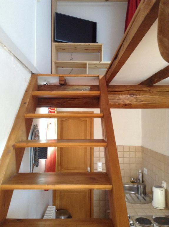 Apartmán Chinchon LʼIsle-sur-la-Sorgue Exteriér fotografie